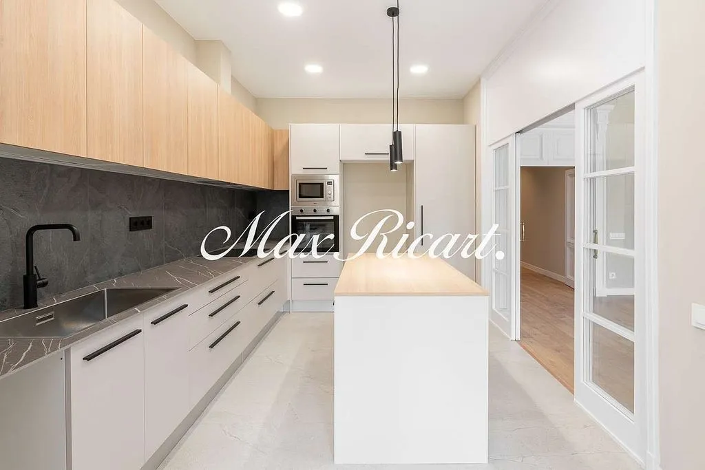 Cuisine - Apartment with Balcony in La Dreta de l'Eixample