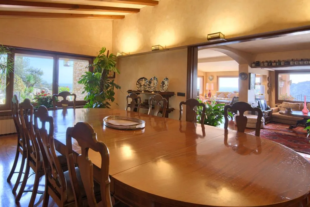 Dining Room - Mediterranean House with Sea Views in Begur