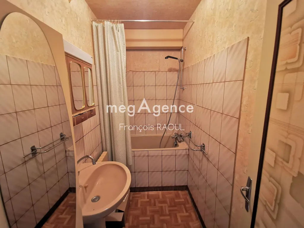 Vannitoad - Traditional House with Garden in Laguenne