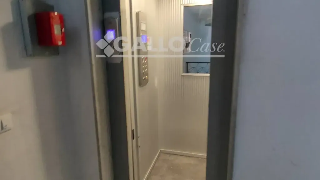 Esik - Panoramic Apartment with Dual Access in Rende
