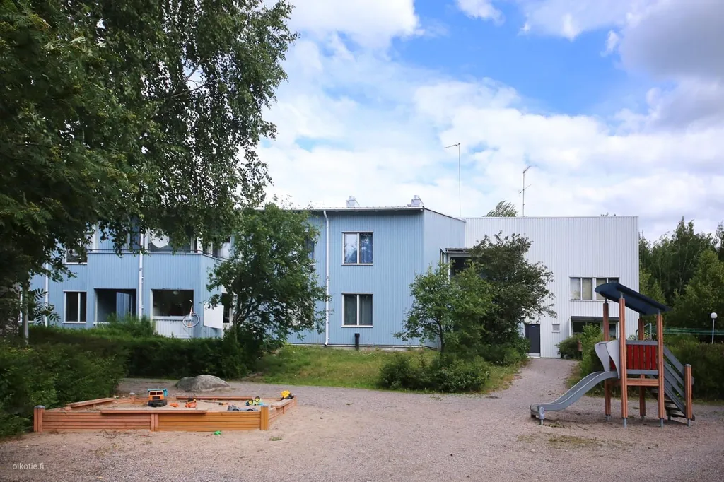 Aed - Family-Friendly Flats with Community Amenities in Hakuninmaa