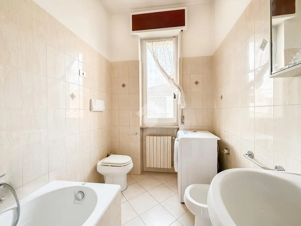 Bagni - Two-Level Villa with Garden in Sambuceto