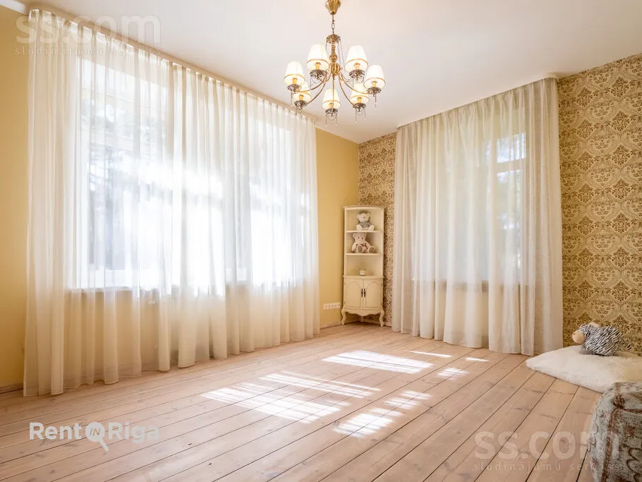 Maison 5 pièces à Rīga