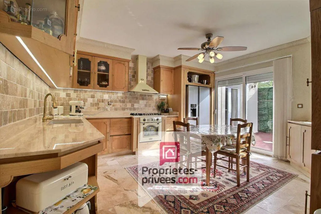 Cuisine - Maison Contemporaine avec Studio Indépendant à Amilly