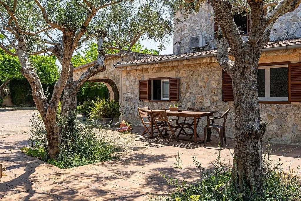 Terrazza - Rustic Chalet with Pool in Inca Centre