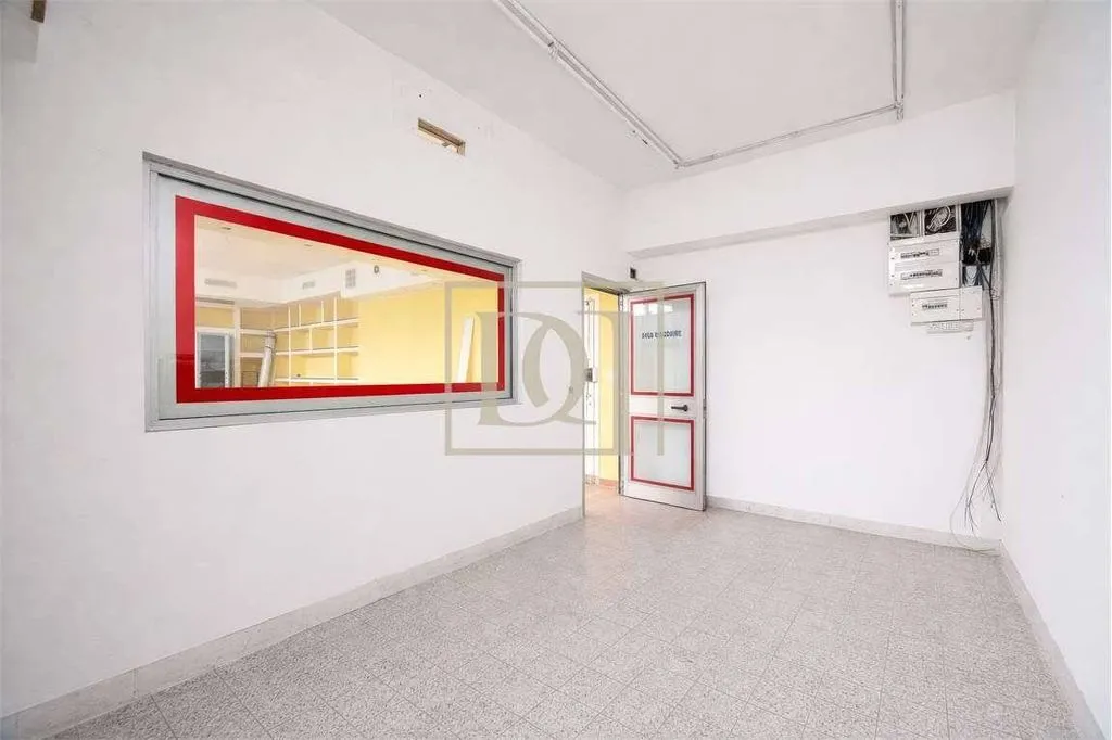 Pièces - Two-Level Office in Central Milan