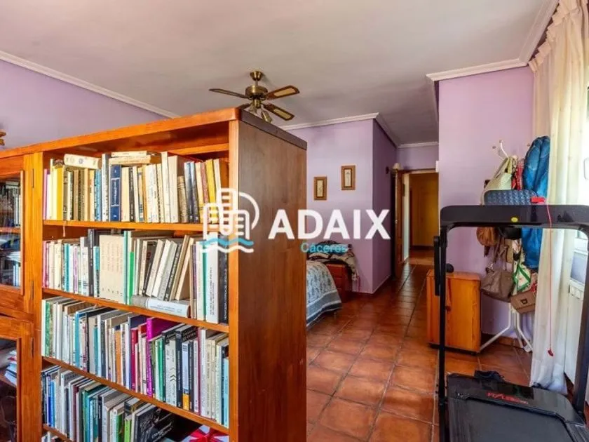 Studio - Chalet with Garden in Cáceres