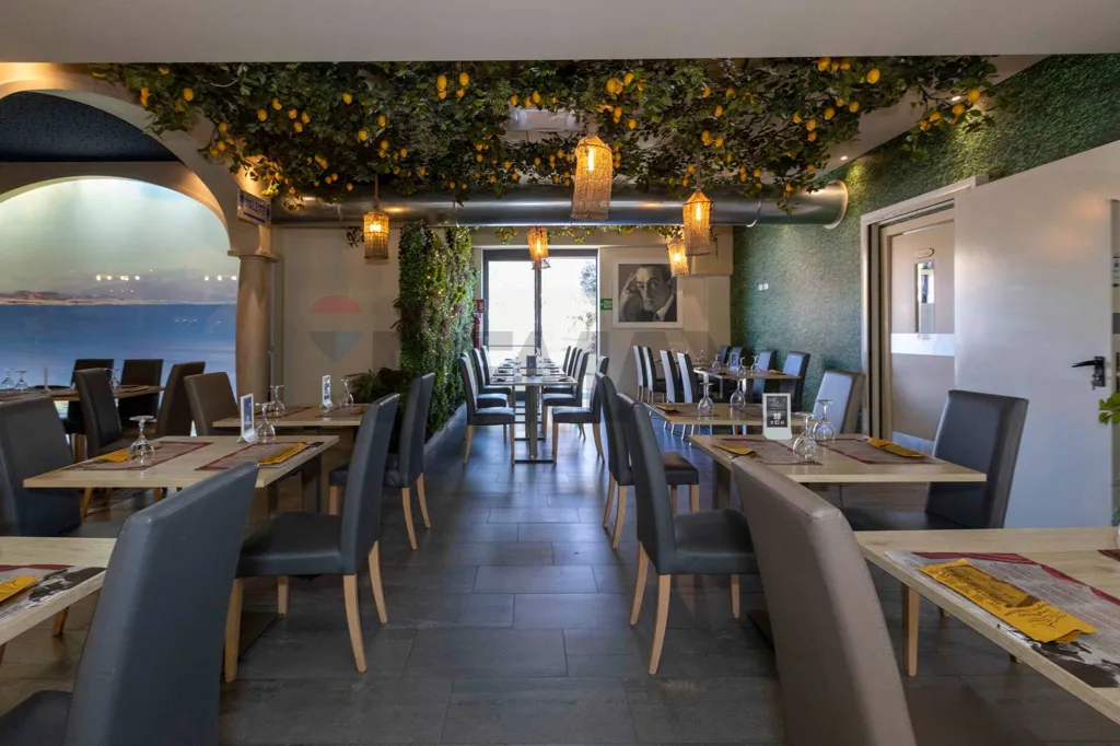 Sala da pranzo - Ristorante con spazi per eventi a San Giuliano Milanese