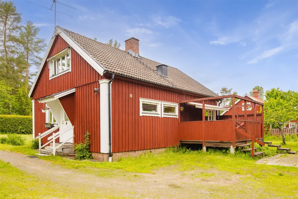 Välivaade - Charming Property with Development Potential near Kinnekulle