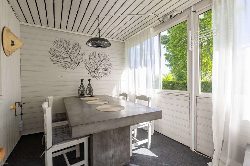 Terrasse - Modernised Apartment with Sauna in Leppävaara, Espoo