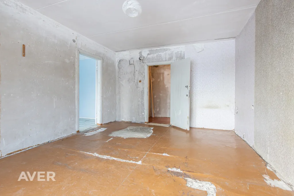 Stanze - Spacious 4-Bedroom Flat with Terrace in Rembate