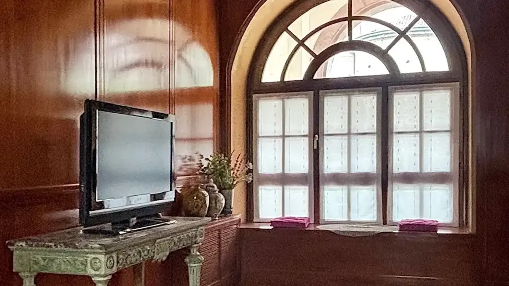 Séjour - Architecturally Unique Ground Floor Apartment in Piacenza