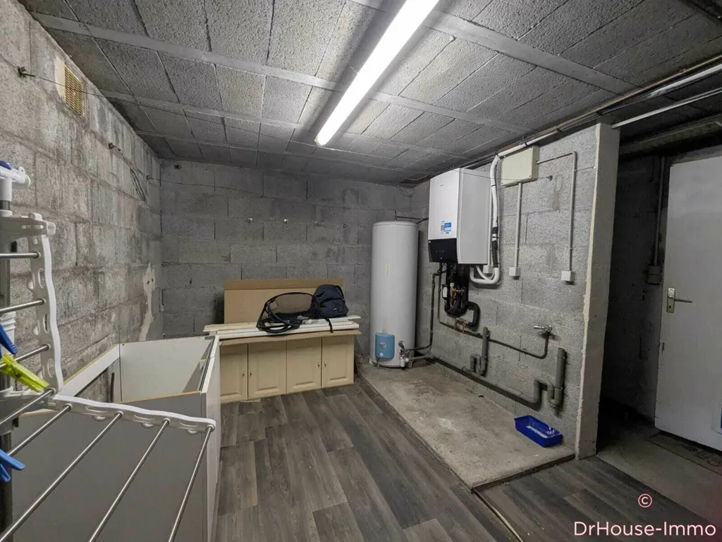 Utility Room - 6-Piece House with Garden in Lège