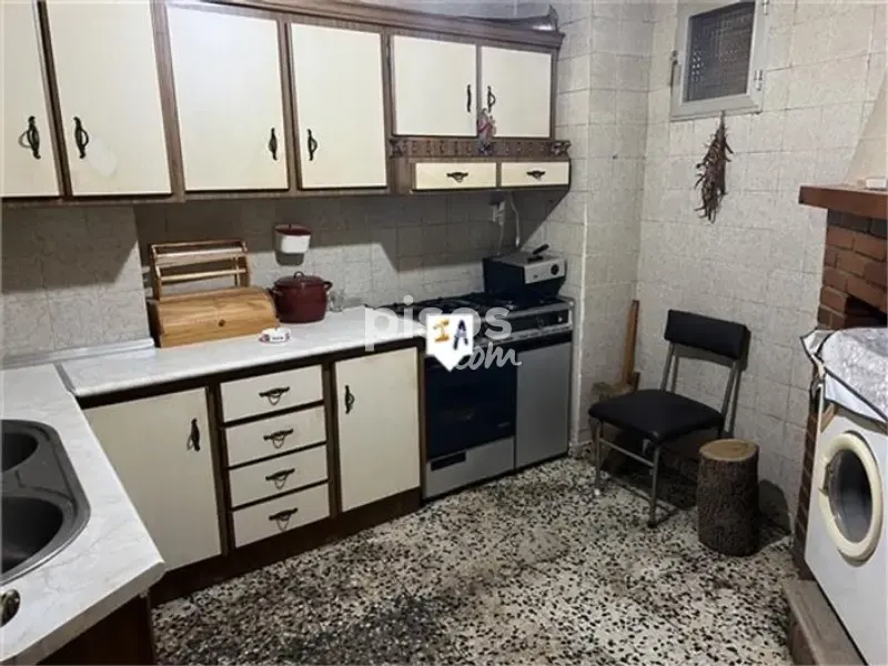 Cucina - Townhouse with Balcony Views in Mures