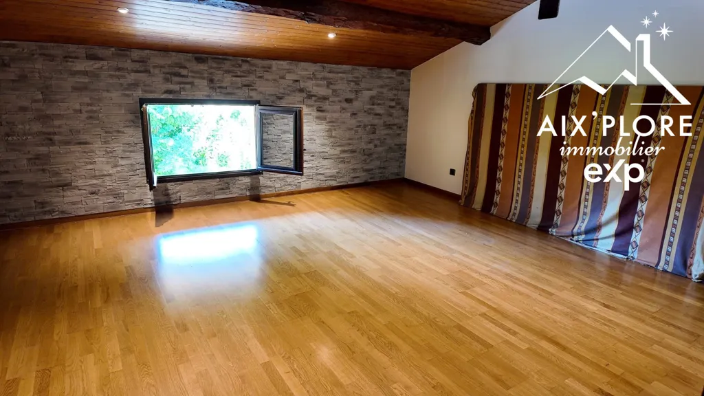 Pièces - Maison Longère Rénovée avec Piscine à Attignat