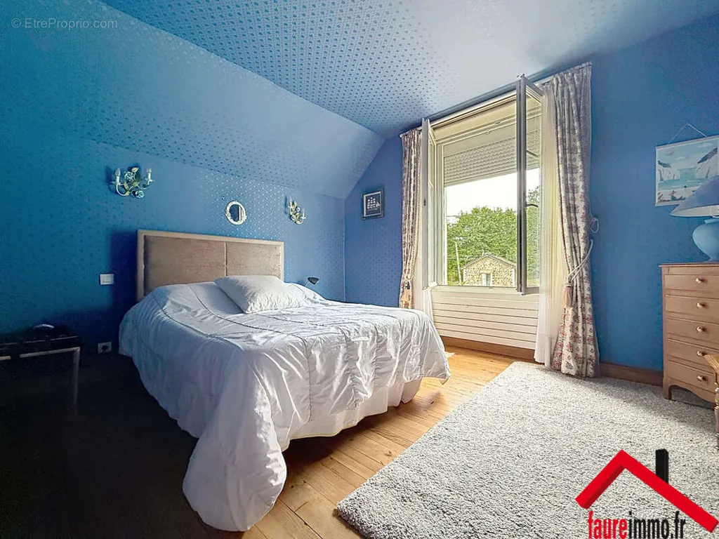 Bedrooms - House with Garden and Terrace in Objat