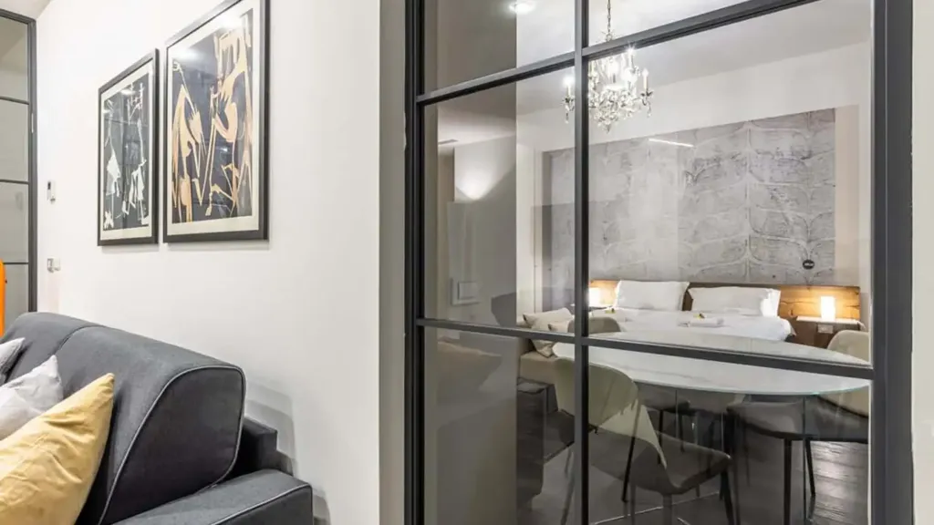 Elutuba - 3-Bedroom Apartment with Hammam in Milan