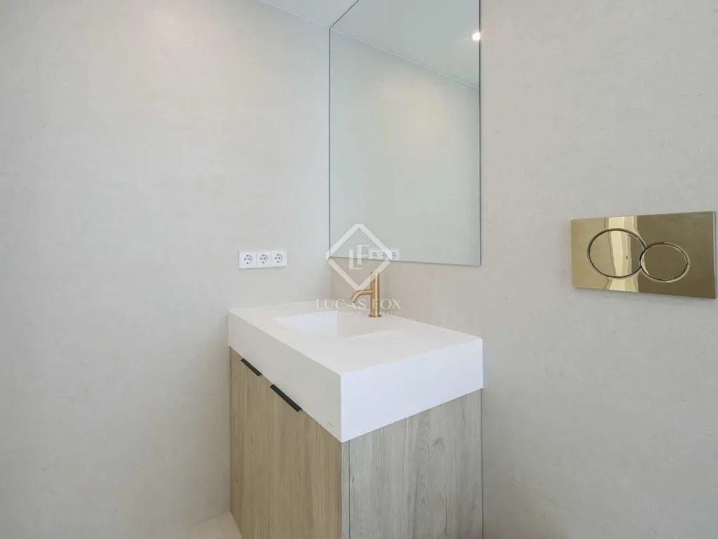 Vannitoad - Renovated House with Pool in Burjassot