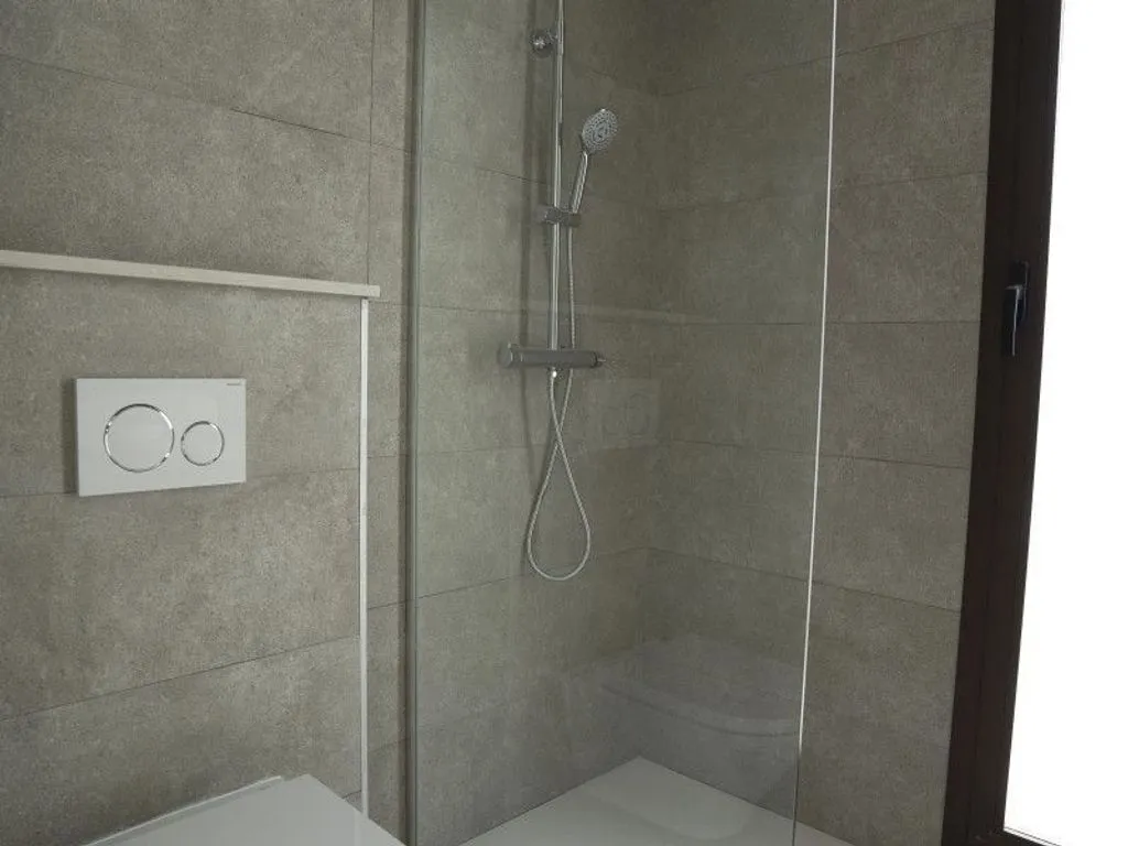 Bathrooms - Luxury Villa with Pool in Polop, Valencia