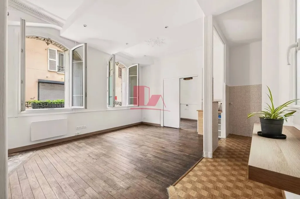 Séjour - 2 Pièces Rénové au Calme à Vanves