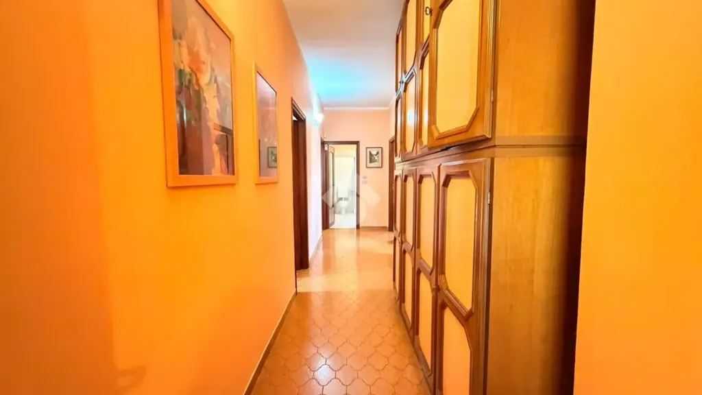 hallway_entrance