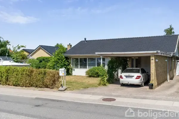 Extérieur - Villa with Classic 60s Architecture in Himmelev