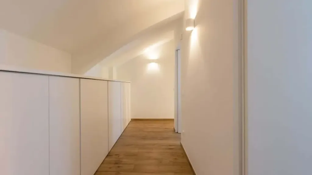 hallway_entrance