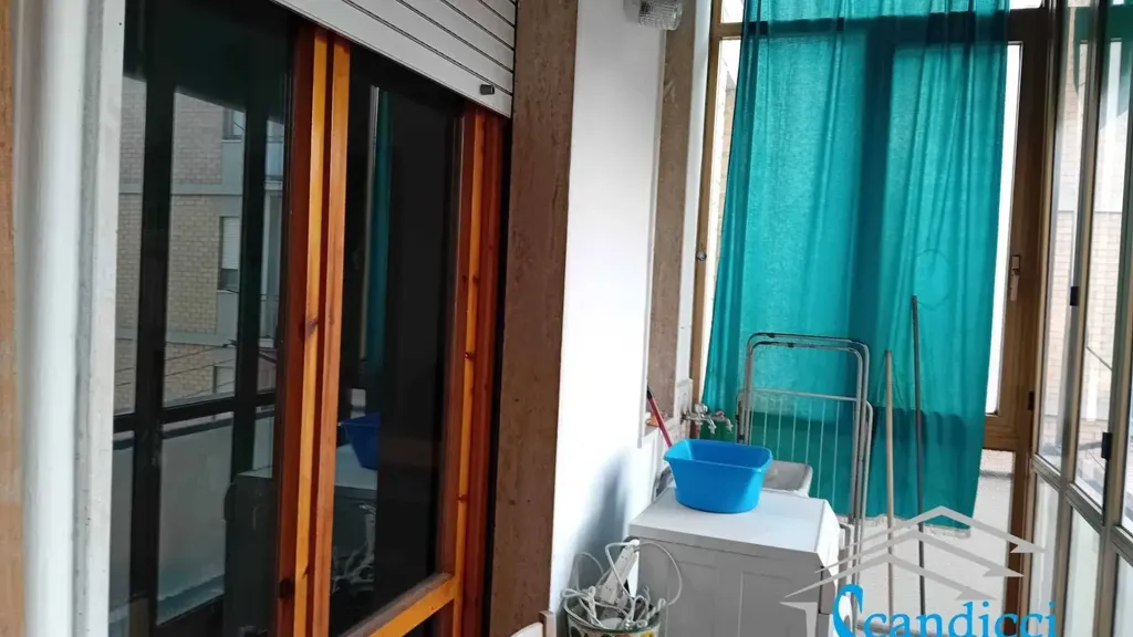 Balcone - Bright Apartment with Balcony in Florence