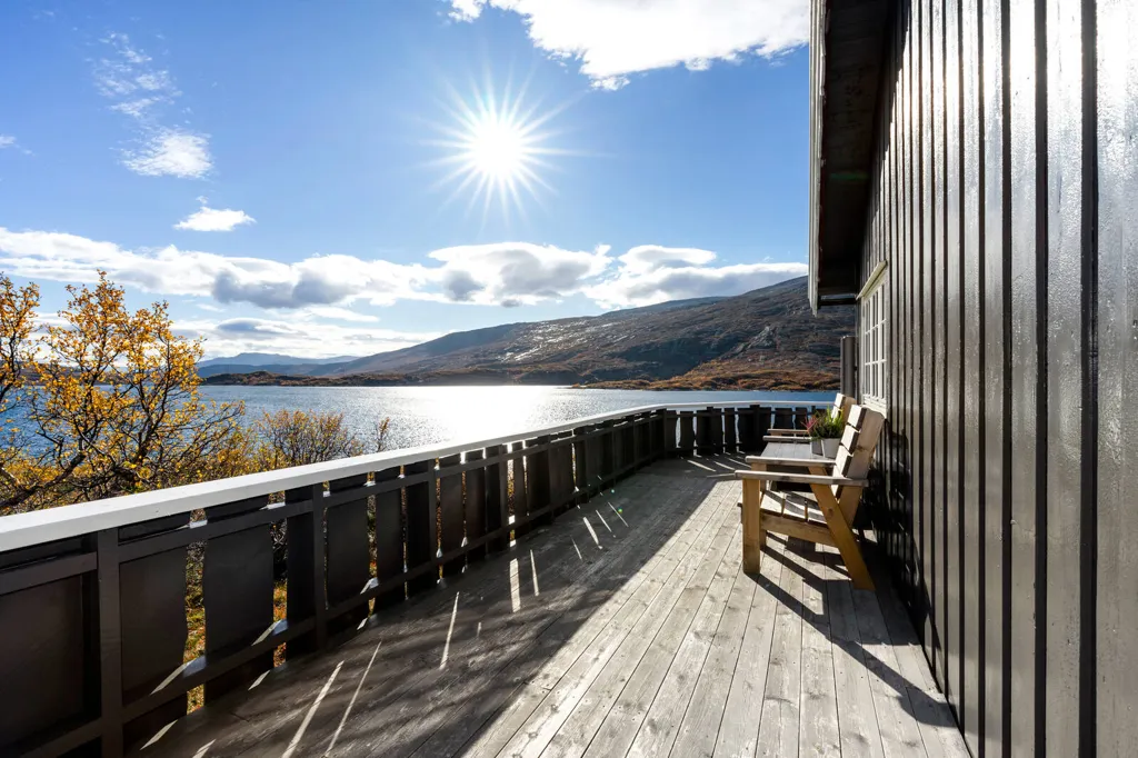 Terrass - Fjord View Cabin in Sunndalsøra