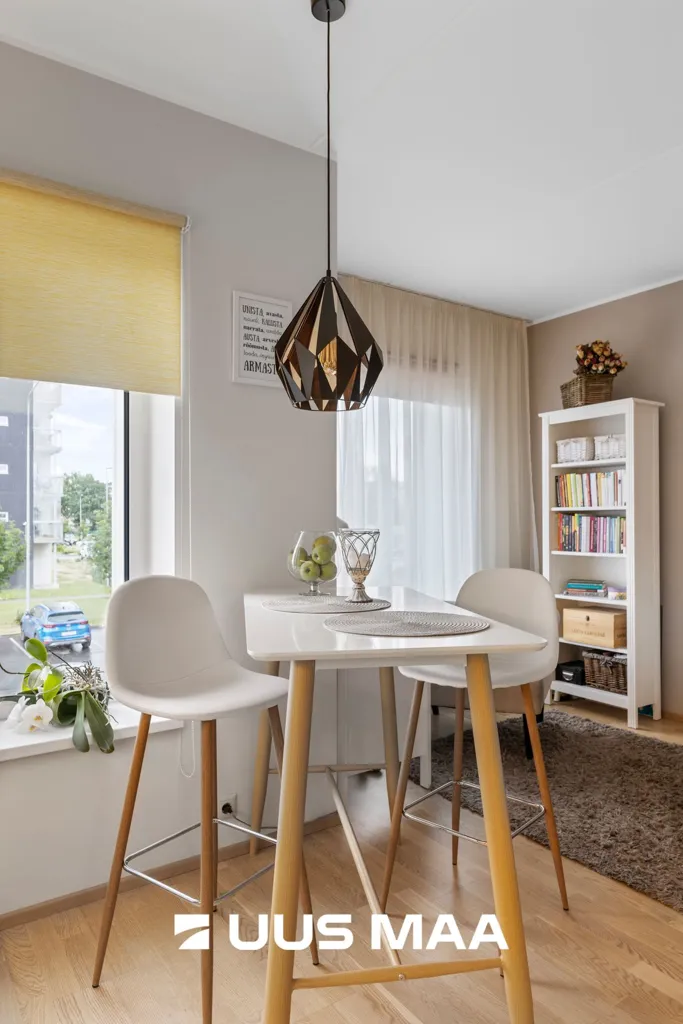 Salle à manger - Renovated Apartment with Intercom in Lasnamäe