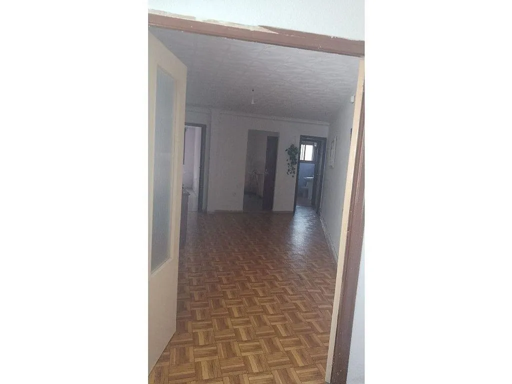 Esik - Apartment with Balcony in Puertollano Centre