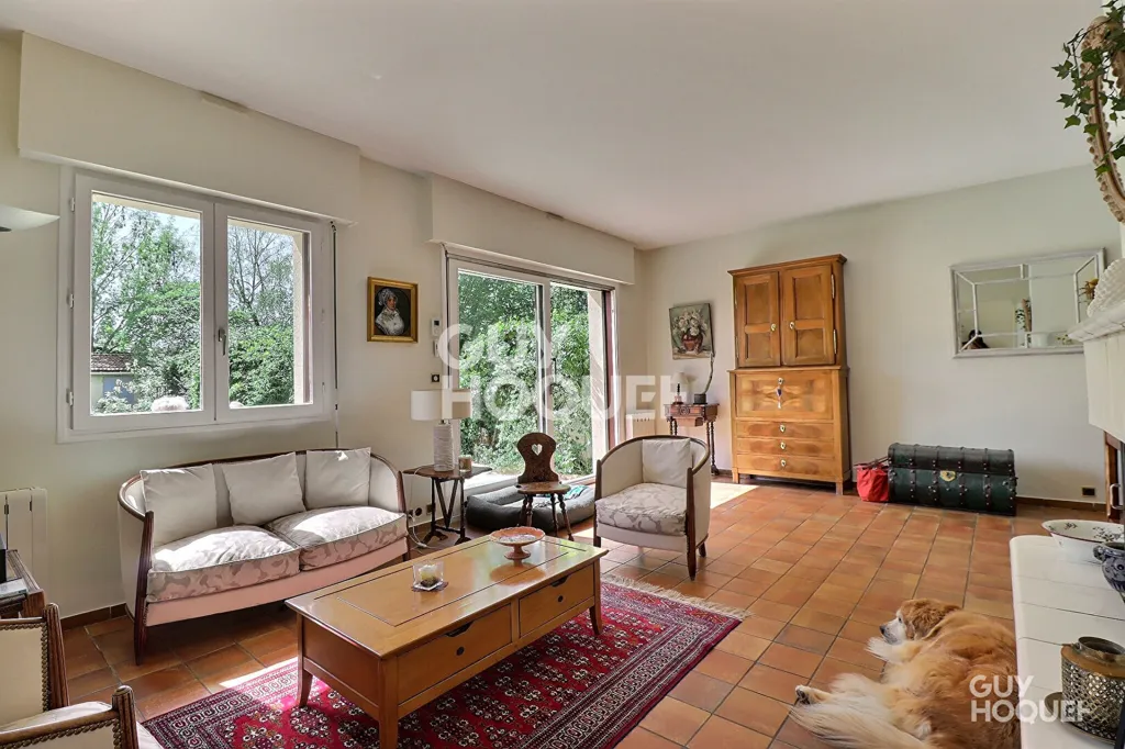 Maison 7 pièces à Sainte-Geneviève-des-Bois