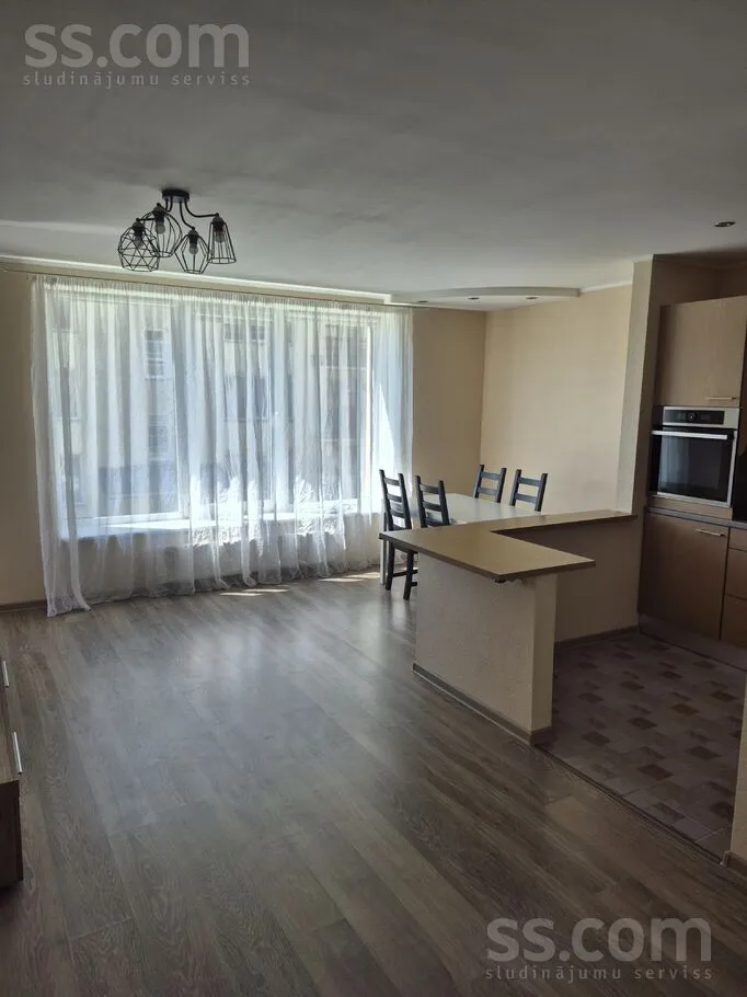 Köök - Bright 2-Bedroom Flat with Balcony in Salaspils
