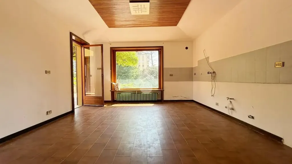Toad - Villa with Private Garden in Celadina, Bergamo