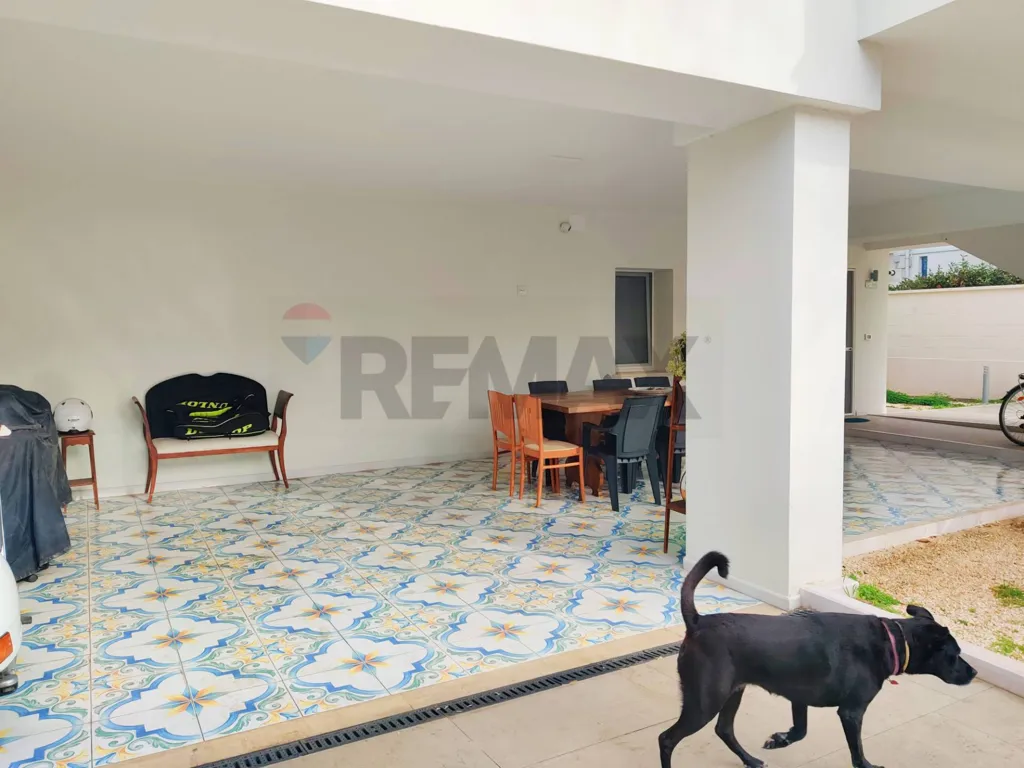 Terrasse - Rustic Villa with Solar Panels in Manfredonia