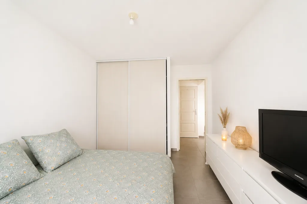 Chambres - Appartement T2 avec Vue Mer à Bastia Sud