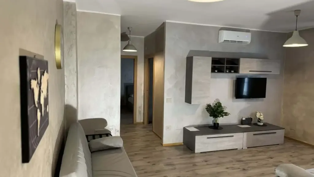 Living Room - 1-Bedroom Apartment with Private Parking in Basiglio