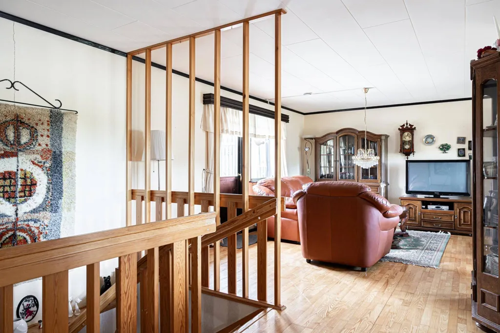 Rooms - Sutteräng Villa with Balcony in Västmanland