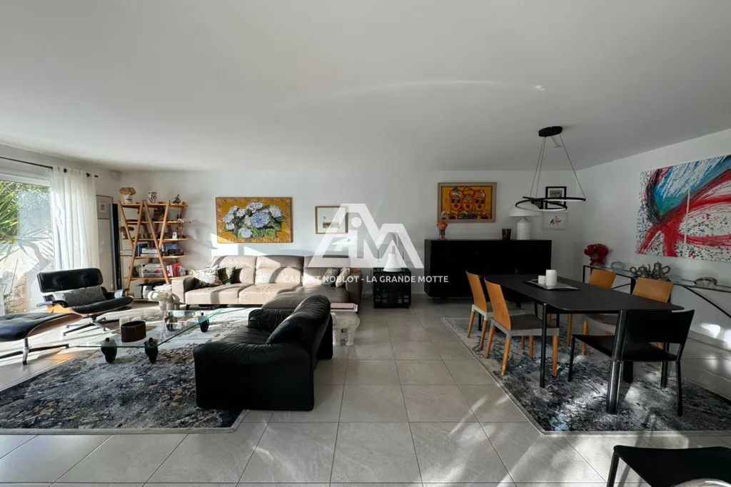 Séjour - Villa Contemporaine avec Piscine près de la Mer