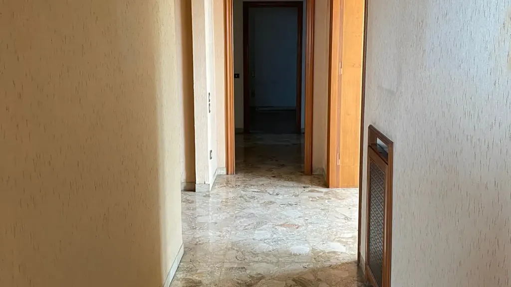 Entrée - Attico with Panoramic Views in Chieti Centre