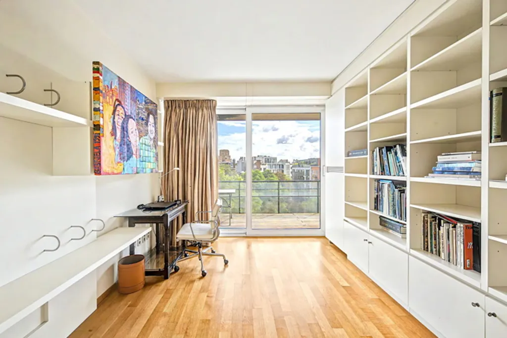 Office - Spacious Flat with Terrace in Avenue Louise