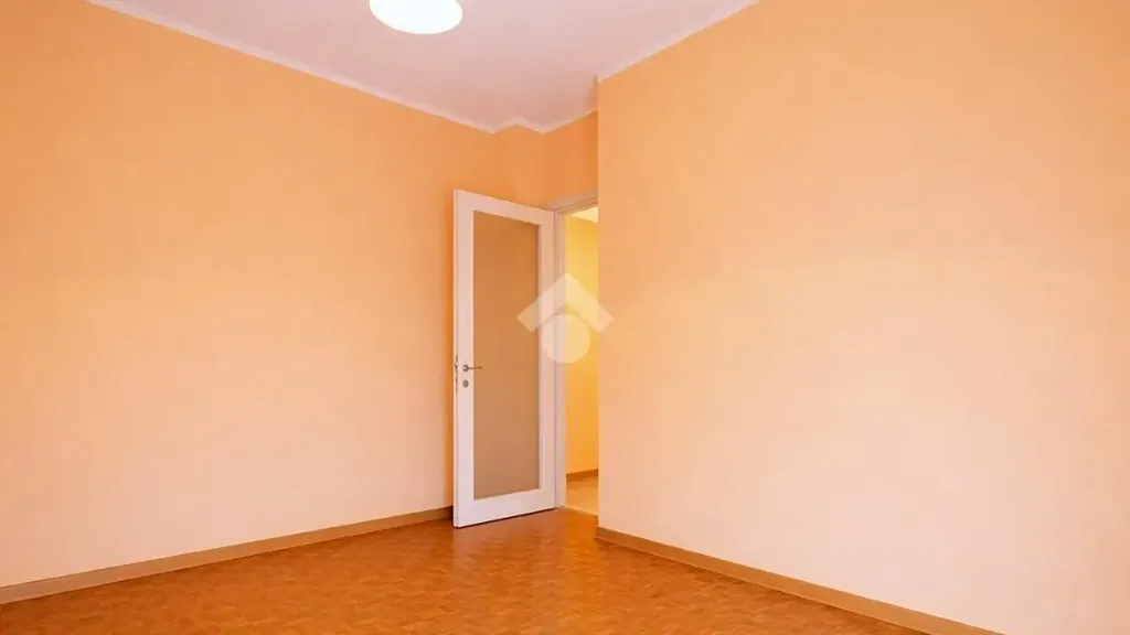 Rooms - Central 4-Bed Apartment with Balcony in Cossato