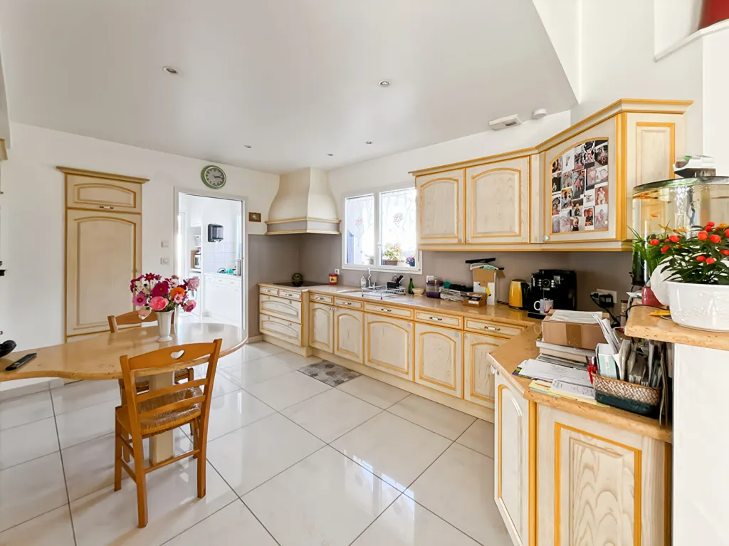 Cuisine - Maison d'Architecte avec Piscine à Fromentine