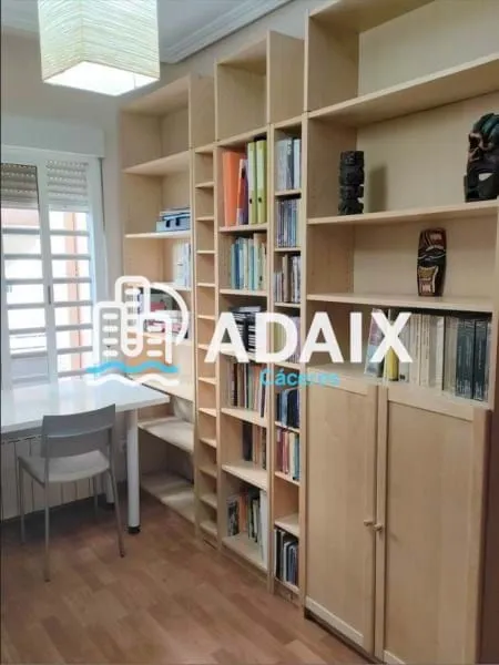 Kabinet - Spacious Apartment with Terrace in Cáceres