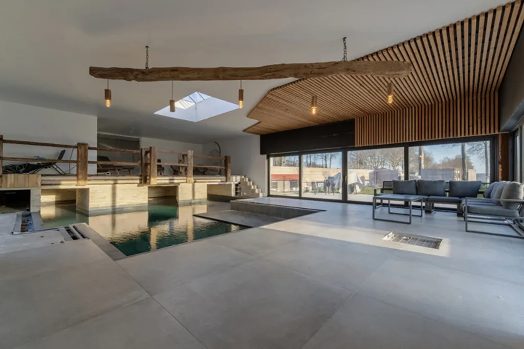 Bassein - Luxury Estate with Pool in Waimes