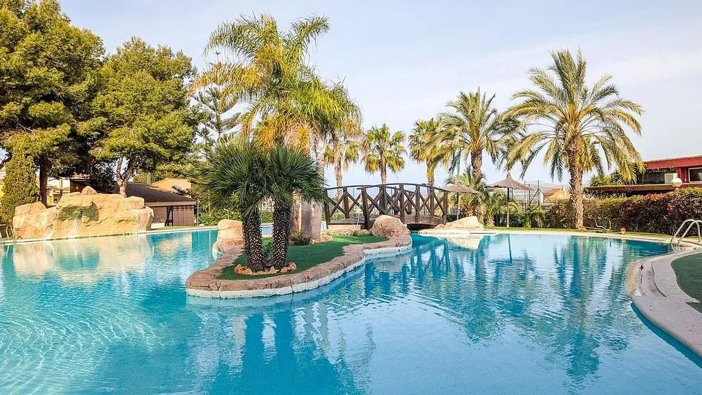 Bassein - Chalet with Pool and Terrace in Santa Pola