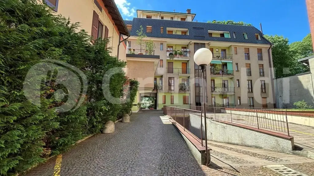 Välivaade - Apartment with Triple Aspect in Abbiategrasso
