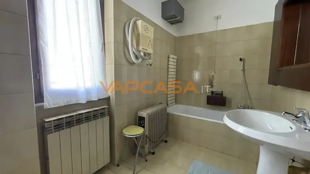 Salles de bain - Terraced Villa with Garden in Martinengo