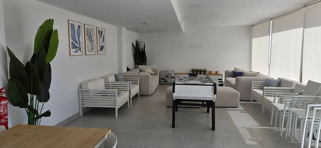 Elutuba - New Flat with Pool in Campolivar