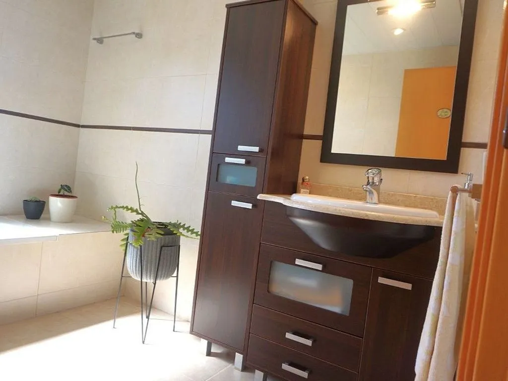 Salles de bain - Chalet with Sea Views in Sant Vicenç de Montalt